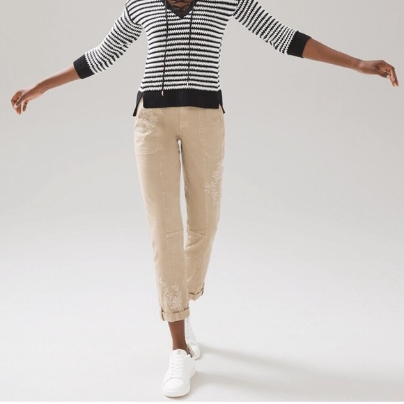 White House Black Market Mid-Rise Pret-a-Pedi Crop Embroidered Pants 6 - Picture 3 of 15